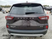 ✅ 2023 Ford Escape Active • VIN: 1FMCU9GN1PUB32657 • Lot: 82706535. Wystawiony na Copart z przebiegiem 18 420 mil. Bezpłatny archiwum sprzedaży aukcyjnych z USA i szczegółowy raport historii pojazdu na DreamBid. Zdjęcie 6.