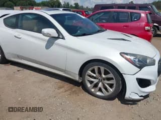 ✅ 2013 Hyundai Genesis Coupe Track • VIN: KMHHU6KJ0DU095458 • Lot: 42752496. Wystawiony na IAAI z przebiegiem 194 138 mil. Bezpłatny archiwum sprzedaży aukcyjnych z USA i szczegółowy raport historii pojazdu na DreamBid. Zdjęcie 1.