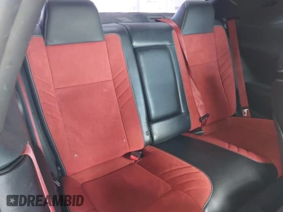 ✅ 2016 Dodge Challenger SRT Hellcat • VIN: 2C3CDZC99GH200224 • Lot: 43442618. Wystawiony na IAAI z przebiegiem 56 715 mil. Bezpłatny archiwum sprzedaży aukcyjnych z USA i szczegółowy raport historii pojazdu na DreamBid. Zdjęcie 8.