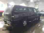 2001 Chevrolet Suburban LT z VIN 1GNEC16T71J275694, wystawiony jako Copart lot #78269254 z przebiegiem 141 219 mil mil oraz Szkoda całkowita • Salvage title. Historia ofert i sprzedaży dostępna na DreamBid. Obrazek 3.