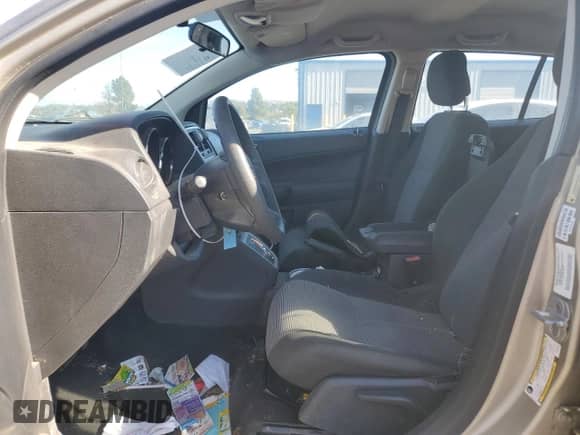 2010 Dodge Caliber SXT с VIN 1B3CB4HA5AD618955, выставлен на аукционе Copart как лот 81330035 с пробегом Не указан миль и Списание • Salvage title. История ставок и продаж доступна на DreamBid. Изображение 7.