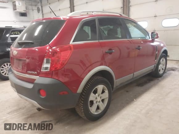 ✅ 2014 Chevrolet Captiva Sport LS • VIN: 3GNAL2EKXES600310 • Lot: 41938712. Wystawiony na IAAI z przebiegiem 114 148 mil. Bezpłatny archiwum sprzedaży aukcyjnych z USA i szczegółowy raport historii pojazdu na DreamBid. Zdjęcie 4.