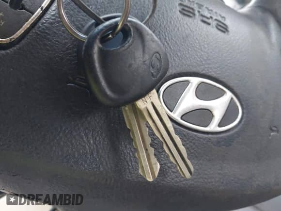 2010 Hyundai Sonata GLS z VIN 5NPET4AC9AH613865, wystawiony jako IAAI lot #42806433 z przebiegiem 280 770 mil mil oraz . Historia ofert i sprzedaży dostępna na DreamBid. Obrazek 11.