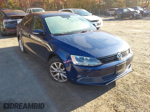 ✅ 2012 Volkswagen Jetta SE • VIN: 3VWDP7AJ5CM352440 • Лот: 43487892. Опубликован ранее на IAAI с пробегом 295 883 миль. Бесплатный доступ к архиву аукционных продаж из США и подробный отчёт об истории автомобиля на DreamBid. Изображение 1.