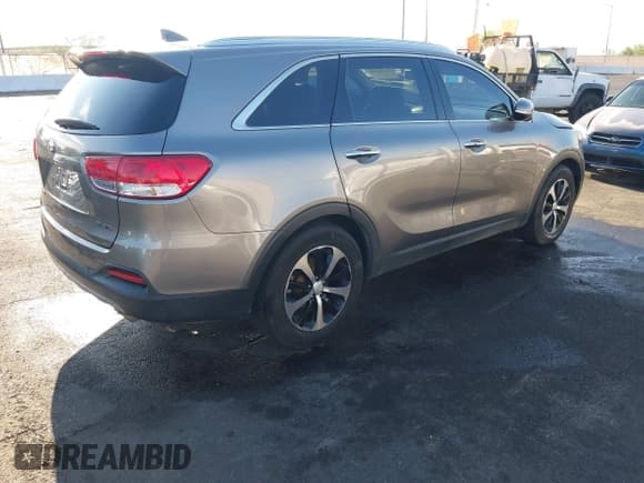 ✅ 2017 Kia Sorento EX • VIN: 5XYPH4A53HG299014 • Лот: 43244588. Опубликован ранее на IAAI с пробегом 141 029 миль. Бесплатный доступ к архиву аукционных продаж из США и подробный отчёт об истории автомобиля на DreamBid. Изображение 4.