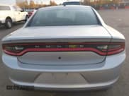 ✅ 2019 Dodge Charger Police • VIN: 2C3CDXKT2KH647911 • Lot: 43662586. Wystawiony na IAAI z przebiegiem 97 696 mil. Bezpłatny archiwum sprzedaży aukcyjnych z USA i szczegółowy raport historii pojazdu na DreamBid. Zdjęcie 16.