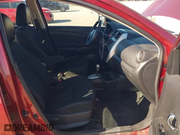 ✅ 2018 Nissan Versa SV • VIN: 3N1CN7AP5JL833142 • Lot: 43597914. Listed on IAAI with 119,027 mi. Free auction sales archive from the USA and detailed vehicle history report at DreamBid. Image 5.