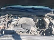 ✅ 2015 Chevrolet Silverado 2500HD Work Truck • VIN: 1GC0CUEG1FZ527683 • Lot: 42869774. Wystawiony na IAAI z przebiegiem 191 790 mil. Bezpłatny archiwum sprzedaży aukcyjnych z USA i szczegółowy raport historii pojazdu na DreamBid. Zdjęcie 10.