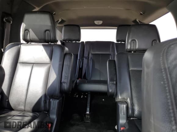 ✅ 2013 Ford Expedition Max Limited • VIN: 1FMJK2A52DEF65942 • Lot: 89846985. Wystawiony na Copart z przebiegiem 126 568 mil. Bezpłatny archiwum sprzedaży aukcyjnych z USA i szczegółowy raport historii pojazdu na DreamBid. Zdjęcie 10.