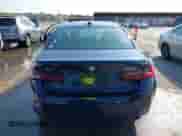 2023 BMW 3 Series 330i xDrive z VIN 3MW89FF00P8C96895, wystawiony jako IAAI lot #43223429 z przebiegiem 25 207 mil mil oraz . Historia ofert i sprzedaży dostępna na DreamBid. Obrazek 16.