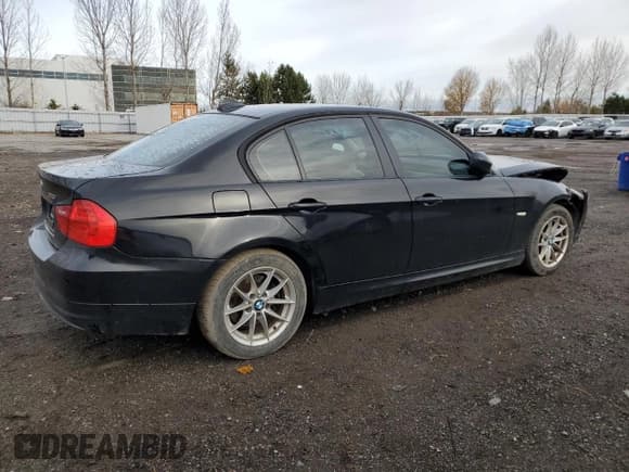 ✅ 2010 BMW 3 Series 323i • VIN: WBAPG7C53AA794740 • Лот: 92437855. Опубликован ранее на Copart с пробегом Не указан. Бесплатный доступ к архиву аукционных продаж из США и подробный отчёт об истории автомобиля на DreamBid. Изображение 3.