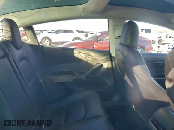 ✅ 2019 Tesla Model 3 Mid Range • VIN: 5YJ3E1EA8KF313520 • Lot: 95839855. Listed on Copart with 88,452 mi. Free auction sales archive from the USA and detailed vehicle history report at DreamBid. Image 11.