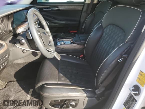 ✅ 2021 Genesis G90 Premium • VIN: KMTF34PA3MU084922 • Lot: 51133905. Wystawiony na Copart z przebiegiem 33 382 mil. Bezpłatny archiwum sprzedaży aukcyjnych z USA i szczegółowy raport historii pojazdu na DreamBid. Zdjęcie 7.