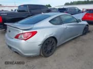 ✅ 2012 Hyundai Genesis Coupe Grand Touring • VIN: KMHHU6KH6CU078224 • Lot: 42296970. Wystawiony na IAAI z przebiegiem 219 828 mil. Bezpłatny archiwum sprzedaży aukcyjnych z USA i szczegółowy raport historii pojazdu na DreamBid. Zdjęcie 4.