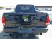 2013 Ram 1500 Express z VIN 3C6JR6AT8DG505511, wystawiony jako IAAI lot #43104315 z przebiegiem 306 996 mil mil oraz . Historia ofert i sprzedaży dostępna na DreamBid. Obrazek 16.