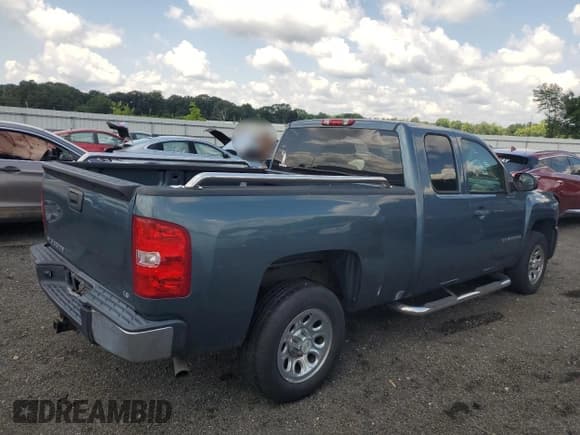 ✅ 2009 Chevrolet Silverado 1500 Work Truck • VIN: 1GCEC19X09Z100286 • Lot: 64410755. Wystawiony na Copart z przebiegiem 125 081 mil. Bezpłatny archiwum sprzedaży aukcyjnych z USA i szczegółowy raport historii pojazdu na DreamBid. Zdjęcie 3.
