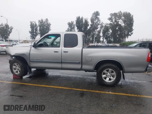 ✅ 2005 Toyota Tundra SR5 • VIN: 5TBRT34145S468278 • Lot: 43710514. Listed on IAAI with 172,317 mi. Free auction sales archive from the USA and detailed vehicle history report at DreamBid. Image 15.