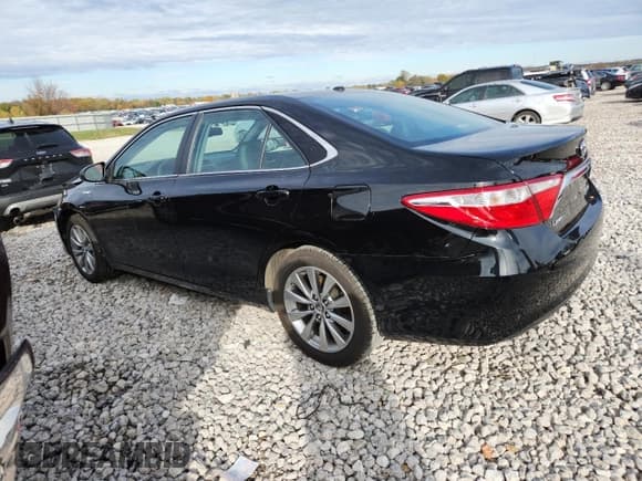 ✅ 2015 Toyota Camry LE • VIN: 4T1BD1FK6FU170226 • Лот: 87199025. Опубликован ранее на Copart с пробегом 157 123 миль. Бесплатный доступ к архиву аукционных продаж из США и подробный отчёт об истории автомобиля на DreamBid. Изображение 2.