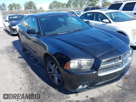 ✅ 2014 Dodge Charger RT Max • VIN: 2C3CDXDT9EH372359 • Lot: 43705377. Wystawiony na IAAI z przebiegiem 201 891 mil. Bezpłatny archiwum sprzedaży aukcyjnych z USA i szczegółowy raport historii pojazdu na DreamBid. Zdjęcie 1.