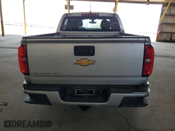 ✅ 2018 Chevrolet Colorado 2WD Work Truck • VIN: 1GCGSBEN9J1310250 • Лот: 53908365. Опубликован ранее на Copart с пробегом 173 805 миль. Бесплатный доступ к архиву аукционных продаж из США и подробный отчёт об истории автомобиля на DreamBid. Изображение 6.