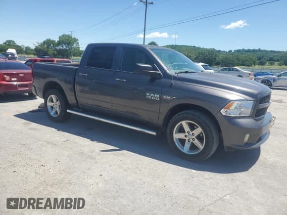 ✅ 2018 Ram 1500 Express • VIN: 1C6RR7KT2JS193925 • Lot: 57167565. Listed on Copart with 185,593 mi. Free auction sales archive from the USA and detailed vehicle history report at DreamBid. Image 4.