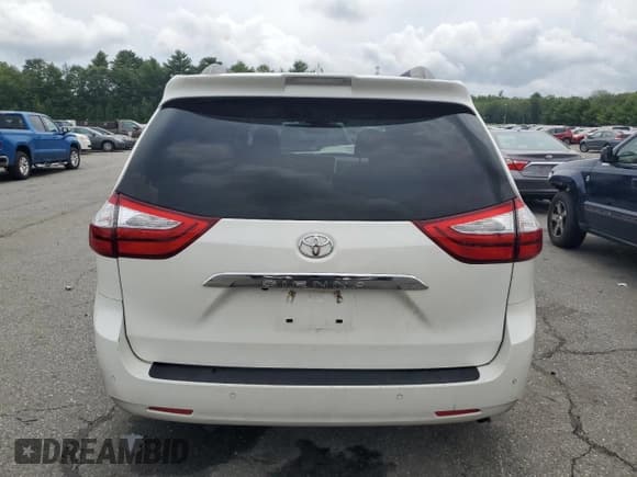 ✅ 2018 Toyota Sienna XLE • VIN: 5TDDZ3DC2JS192436 • Lot: 62954895. Listed on Copart with Not provided. Free auction sales archive from the USA and detailed vehicle history report at DreamBid. Image 6.