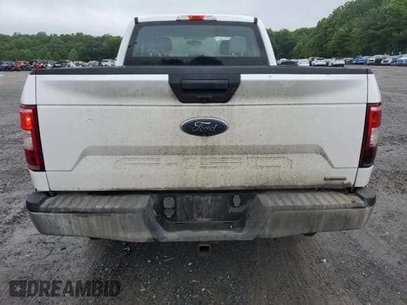 ✅ 2018 Ford F-150 XLT • VIN: 1FTEX1EP3JKD88070 • Lot: 58325385. Wystawiony na Copart z przebiegiem 374 907 mil. Bezpłatny archiwum sprzedaży aukcyjnych z USA i szczegółowy raport historii pojazdu na DreamBid. Zdjęcie 6.