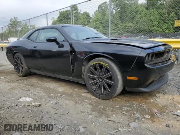 ✅ 2013 Dodge Challenger SXT • VIN: 2C3CDYAGXDH500989 • Lot: 60908224. Wystawiony na Copart z przebiegiem 82 086 mil. Bezpłatny archiwum sprzedaży aukcyjnych z USA i szczegółowy raport historii pojazdu na DreamBid. Zdjęcie 4.
