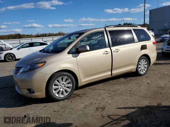 ✅ 2011 Toyota Sienna Limited • VIN: 5TDDK3DC5BS022156 • Lot: 87451465. Listed on Copart with 196,035 mi. Free auction sales archive from the USA and detailed vehicle history report at DreamBid. Image 1.