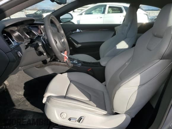 ✅ 2014 Audi RS 5 • VIN: WUAC6AFR3EA902041 • Lot: 78813664. Listed on Copart with 8,536 mi. Free auction sales archive from the USA and detailed vehicle history report at DreamBid. Image 7.