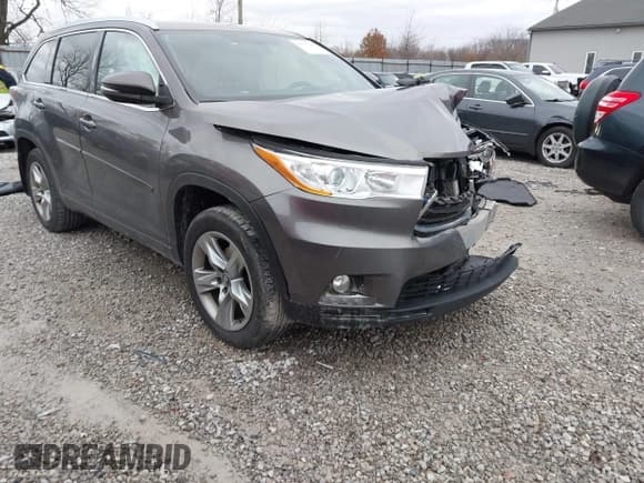 ✅ 2016 Toyota Highlander Limited • VIN: 5TDDKRFH4GS339879 • Lot: 43787140. Listed on IAAI with 150,794 mi. Free auction sales archive from the USA and detailed vehicle history report at DreamBid. Image 1.