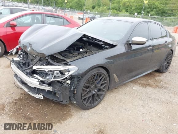 ✅ 2018 BMW 5 Series M550i xDrive • VIN: WBAJB9C53JB286746 • Lot: 42303002. Listed on IAAI with 81,039 mi. Free auction sales archive from the USA and detailed vehicle history report at DreamBid. Image 2.