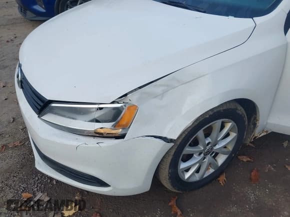 ✅ 2012 Volkswagen Jetta SE • VIN: 3VWDP7AJ4CM427015 • Lot: 43660334. Wystawiony na IAAI z przebiegiem 174 856 mil. Bezpłatny archiwum sprzedaży aukcyjnych z USA i szczegółowy raport historii pojazdu na DreamBid. Zdjęcie 6.