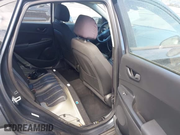 ✅ 2020 Hyundai Kona SE • VIN: KM8K12AA2LU474596 • Лот: 43411037. Опубликован ранее на IAAI с пробегом 98 306 миль. Бесплатный доступ к архиву аукционных продаж из США и подробный отчёт об истории автомобиля на DreamBid. Изображение 8.