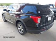 ✅ 2021 Ford Explorer Limited • VIN: 1FMSK8FH1MGB36497 • Lot: 43331709. Wystawiony na IAAI z przebiegiem 124 720 mil. Bezpłatny archiwum sprzedaży aukcyjnych z USA i szczegółowy raport historii pojazdu na DreamBid. Zdjęcie 3.