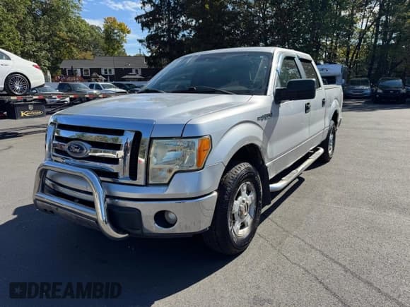 ✅ 2011 Ford F-150 XL • VIN: 1FTFW1EF0BKD22060 • Lot: 85865685. Listed on Copart with 156,985 mi. Free auction sales archive from the USA and detailed vehicle history report at DreamBid. Image 1.