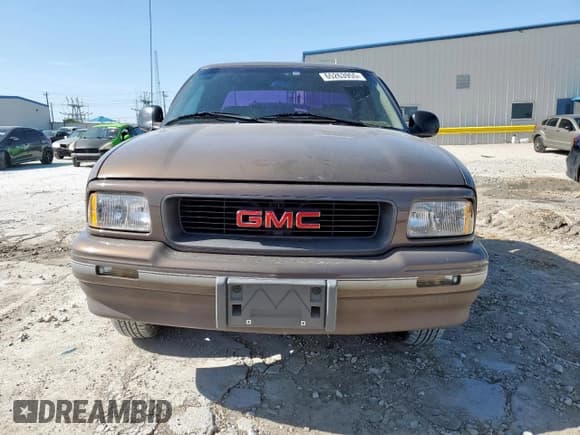 ✅ 1997 GMC Sonoma SLS • VIN: 1GTCS19X6V8506549 • Lot: 65263955. Wystawiony na Copart z przebiegiem 89 264 mil. Bezpłatny archiwum sprzedaży aukcyjnych z USA i szczegółowy raport historii pojazdu na DreamBid. Zdjęcie 5.
