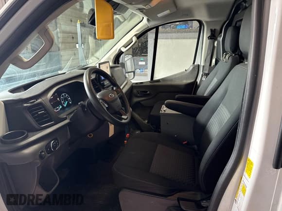✅ 2020 Ford Transit Cargo • VIN: 1FTBR2YG5LKA32432 • Лот: 42939298. Опубликован ранее на IAAI с пробегом 134 672 миль. Бесплатный доступ к архиву аукционных продаж из США и подробный отчёт об истории автомобиля на DreamBid. Изображение 1.