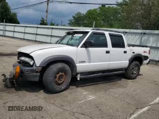 2003 Chevrolet S-10 LS z VIN 1GCDT13X43K160916, wystawiony jako Copart lot #62566315 z przebiegiem 129 732 mil mil oraz Szkoda całkowita • Salvage title. Historia ofert i sprzedaży dostępna na DreamBid. Obrazek 1.