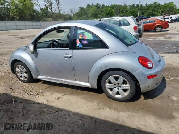 ✅ 2007 Volkswagen Beetle • VIN: 3VWRW31C37M505101 • Лот: 64197235. Опубликован ранее на Copart с пробегом 117 852 миль. Бесплатный доступ к архиву аукционных продаж из США и подробный отчёт об истории автомобиля на DreamBid. Изображение 2.