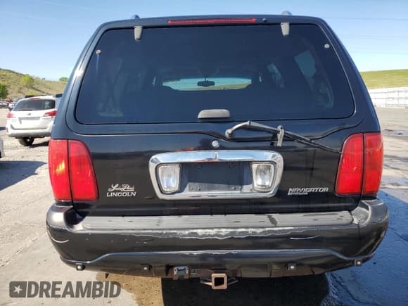 ✅ 2002 Lincoln Navigator • VIN: 5LMFU28R42LJ11223 • Лот: 57127995. Опубликован ранее на Copart с пробегом 170 321 миль. Бесплатный доступ к архиву аукционных продаж из США и подробный отчёт об истории автомобиля на DreamBid. Изображение 6.