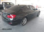 ✅ 2013 BMW 3 Series 328i • VIN: WBA3A5C53DF358062 • Lot: 43794471. Wystawiony na IAAI z przebiegiem 158 048 mil. Bezpłatny archiwum sprzedaży aukcyjnych z USA i szczegółowy raport historii pojazdu na DreamBid. Zdjęcie 4.