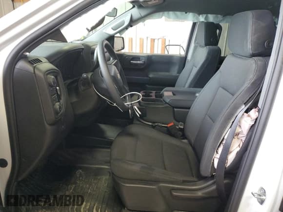 ✅ 2025 Chevrolet Silverado 1500 • VIN: 1GCRKAED4SZ206620 • Лот: 61067185. Опубликован ранее на Copart с пробегом 3 985 миль. Бесплатный доступ к архиву аукционных продаж из США и подробный отчёт об истории автомобиля на DreamBid. Изображение 7.