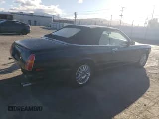 ✅ 2002 Bentley Azure • VIN: SCBZK22E62CX01085 • Lot: 47396865. Wystawiony na Copart z przebiegiem 69 360 mil. Bezpłatny archiwum sprzedaży aukcyjnych z USA i szczegółowy raport historii pojazdu na DreamBid. Zdjęcie 3.