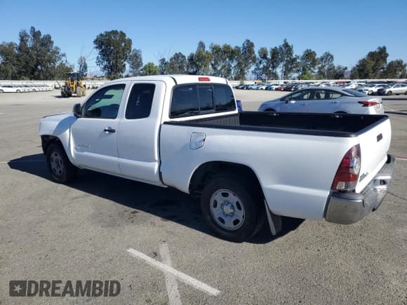 ✅ 2014 Toyota Tacoma • VIN: 5TFTX4CN2EX041705 • Лот: 82476605. Опубликован ранее на Copart с пробегом 147 304 миль. Бесплатный доступ к архиву аукционных продаж из США и подробный отчёт об истории автомобиля на DreamBid. Изображение 2.