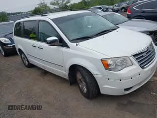 ✅ 2010 Chrysler Town & Country Limited • VIN: 2A4RR7DX8AR456813 • Lot: 42929731. Wystawiony na IAAI z przebiegiem 270 906 mil. Bezpłatny archiwum sprzedaży aukcyjnych z USA i szczegółowy raport historii pojazdu na DreamBid. Zdjęcie 1.