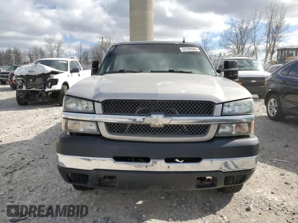 ✅ 2006 Chevrolet Silverado 2500HD LT1 • VIN: 1GCHK23D56F217489 • Лот: 52298565. Опубликован ранее на Copart с пробегом 149 250 миль. Бесплатный доступ к архиву аукционных продаж из США и подробный отчёт об истории автомобиля на DreamBid. Изображение 6.