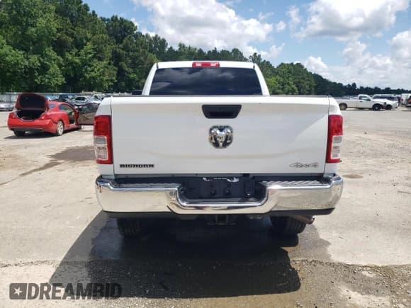✅ 2024 Ram 2500 Big Horn • VIN: 3C6UR5DJ7RG285920 • Lot: 62305525. Wystawiony na Copart z przebiegiem 35 802 mil. Bezpłatny archiwum sprzedaży aukcyjnych z USA i szczegółowy raport historii pojazdu na DreamBid. Zdjęcie 6.