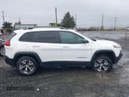 ✅ 2018 Jeep Cherokee Trailhawk • VIN: 1C4PJMBBXJD567022 • Лот: 41834618. Опубликован ранее на IAAI с пробегом 41 017 миль. Бесплатный доступ к архиву аукционных продаж из США и подробный отчёт об истории автомобиля на DreamBid. Изображение 13.
