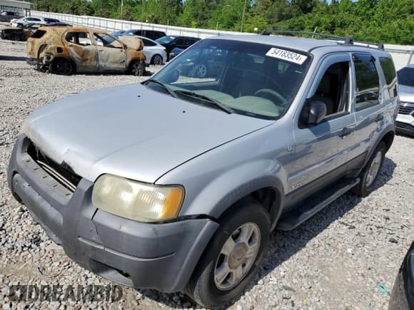 ✅ 2002 Ford Escape XLT Choice • VIN: 1FMYU03162KB99358 • Lot: 54183524. Listed on Copart with 292,653 mi. Free auction sales archive from the USA and detailed vehicle history report at DreamBid. Image 1.